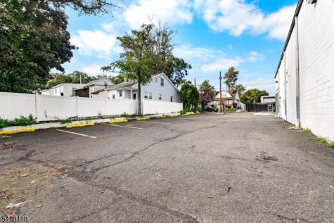 516 Bloy Street Hillside NJ 07205