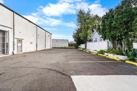 516 Bloy Street Hillside NJ 07205