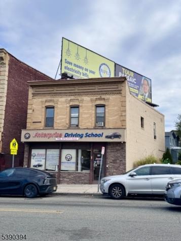 976 Main Avenue Passaic NJ 07055