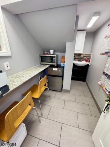 976 Main Avenue Passaic NJ 07055