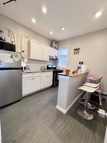 976 Main Avenue Passaic NJ 07055