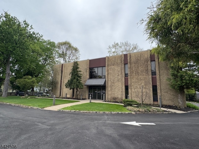 1299 Us Highway 22 Mountainside NJ 07092