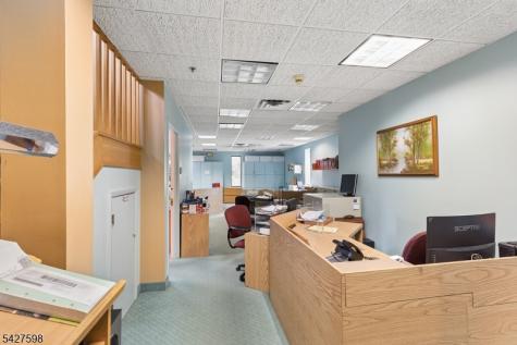 1299 Us Highway 22 Mountainside NJ 07092