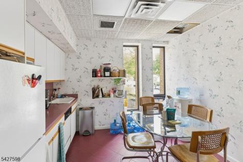 1299 Us Highway 22 Mountainside NJ 07092