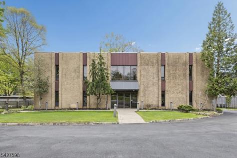 1299 Us Highway 22 Mountainside NJ 07092