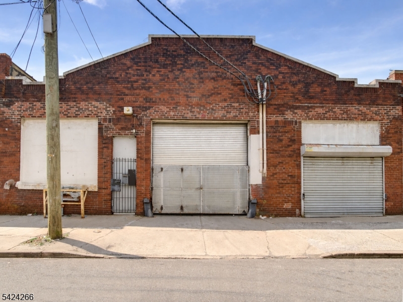 41 Malvern Street Newark NJ 07105