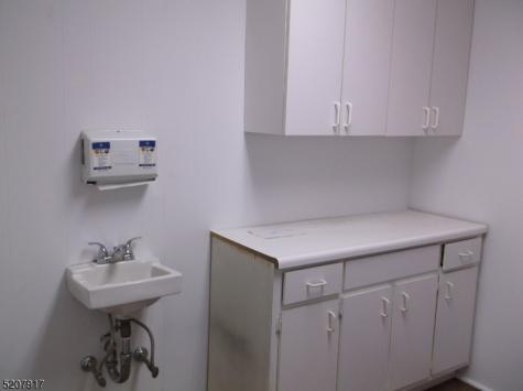 179 Illinois Avenue Paterson NJ 07503