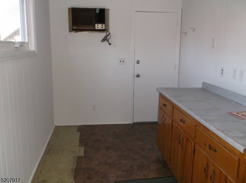 179 Illinois Avenue Paterson NJ 07503