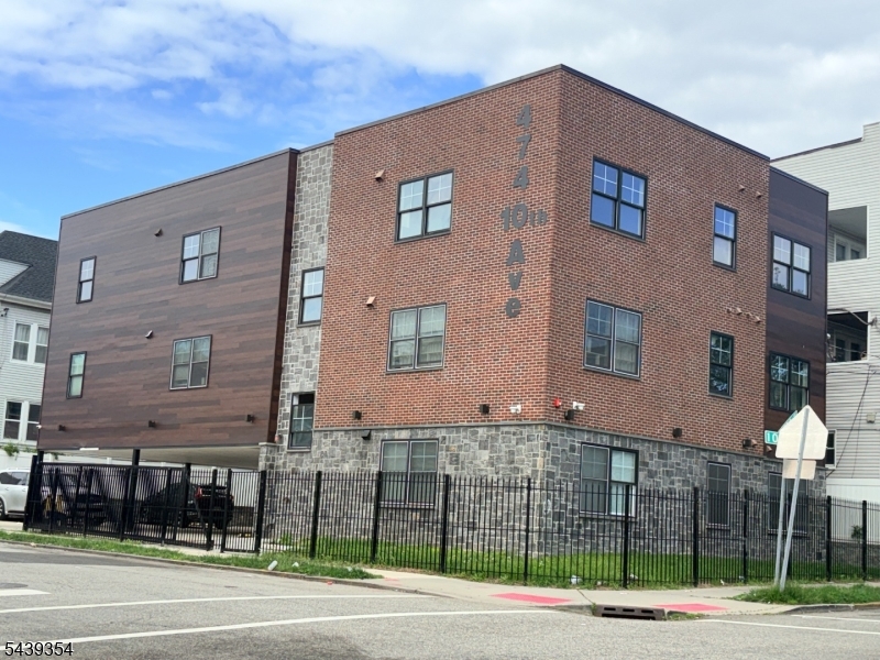 474 10TH Avenue Paterson NJ 07514