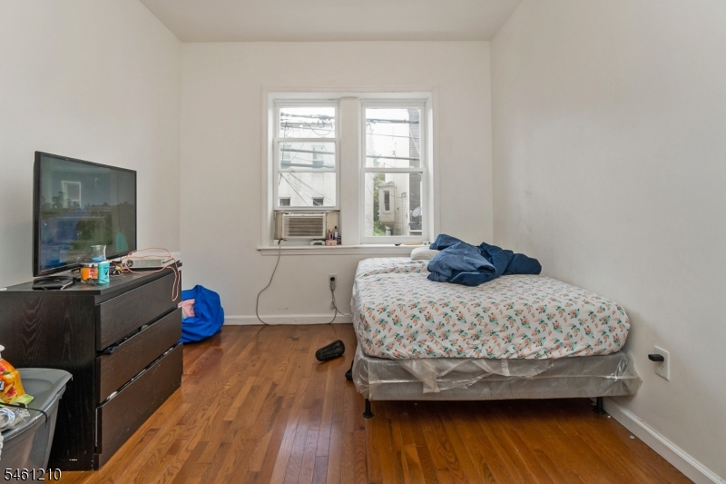 173 3RD Street Elizabeth NJ 07206