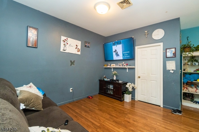 173 3RD Street Elizabeth NJ 07206