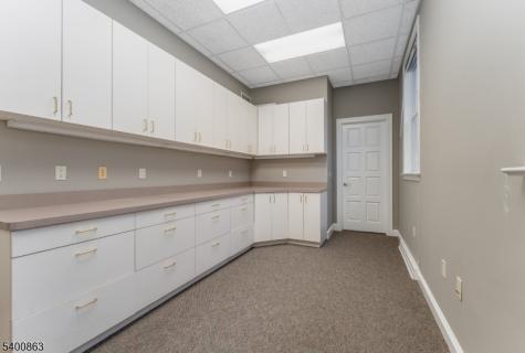 16 Harrison Street Clinton NJ 08809