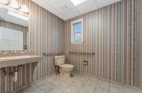 16 Harrison Street Clinton NJ 08809
