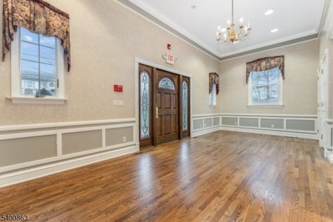 16 Harrison Street Clinton NJ 08809