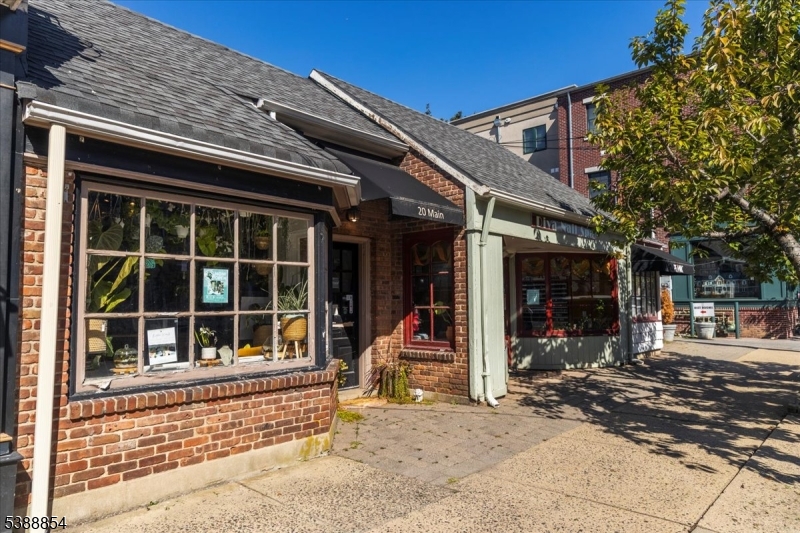 18 Main Street Clinton NJ 08809