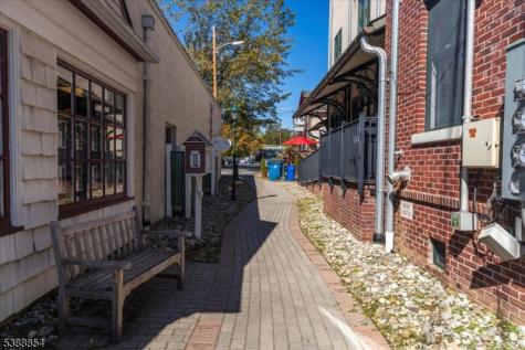 18 Main Street Clinton NJ 08809