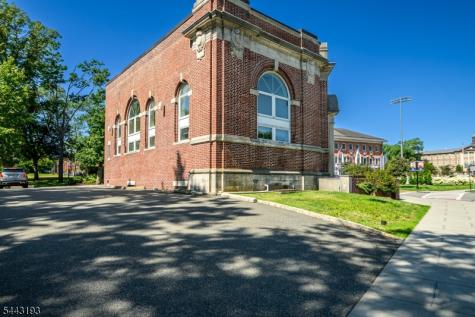 213 Chestnut Street Nutley NJ 07110