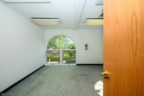 213 Chestnut Street Nutley NJ 07110