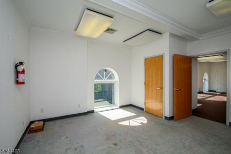 213 Chestnut Street Nutley NJ 07110