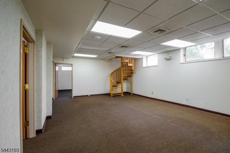 213 Chestnut Street Nutley NJ 07110