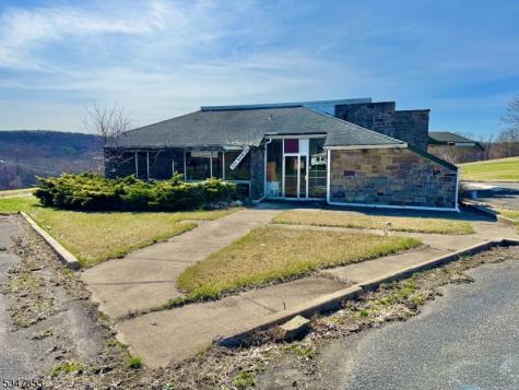 220 Main Stret Glen Gardner NJ 08826