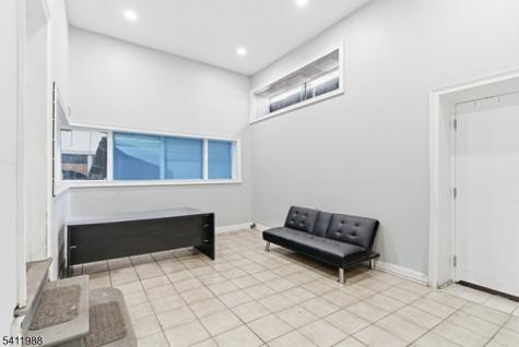 236 Park Avenue Newark NJ 07107