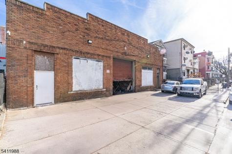 236 Park Avenue Newark NJ 07107