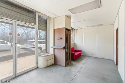 236 Park Avenue Newark NJ 07107