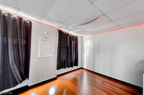 265 Queen Anne Road Bogota NJ 07603