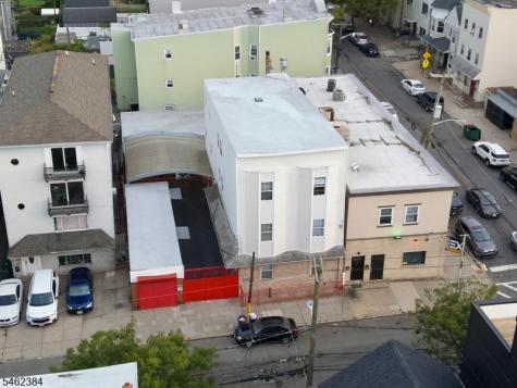 109 Fleming Avenue Newark NJ 07105