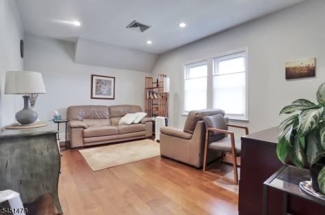661 Franklin Avenue Nutley NJ 07110
