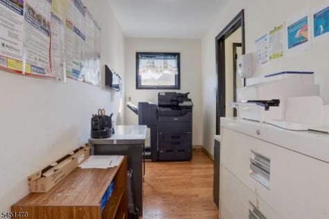 661 Franklin Avenue Nutley NJ 07110