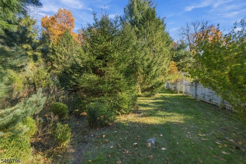 21 Chamberlain Road Jefferson NJ 07438