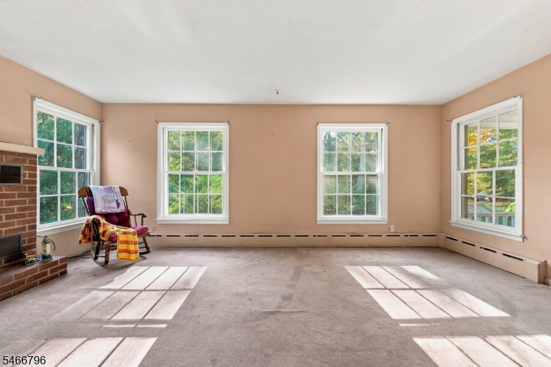 21 Chamberlain Road Jefferson NJ 07438