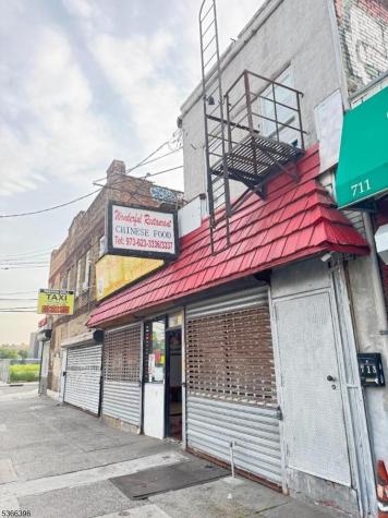 713 Frelinghuysen Avenue Newark NJ 07114