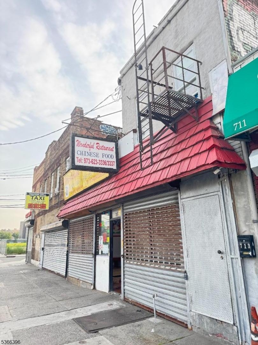 713 Frelinghuysen Avenue Newark NJ 07114