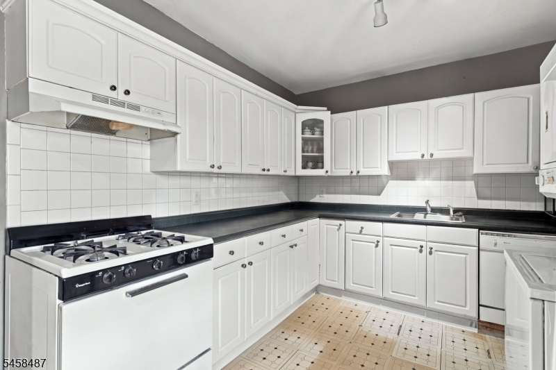 452 North Avenue Elizabeth NJ 07208