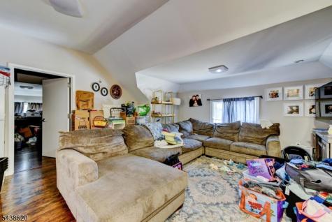 152 Hamburg Turnpike Bloomingdale NJ 07403