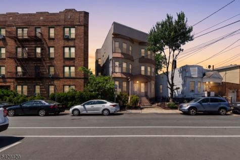 9 Sanford Place Jersey City NJ 07307