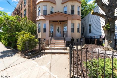 9 Sanford Place Jersey City NJ 07307