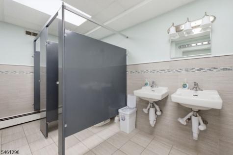 29 Trinity Street Newton NJ 07860