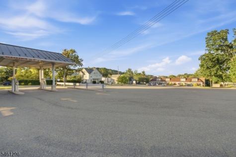 29 Trinity Street Newton NJ 07860