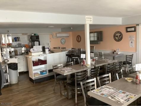 181 RT23 Hamburg NJ 07419