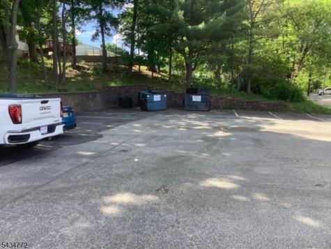 181 RT23 Hamburg NJ 07419
