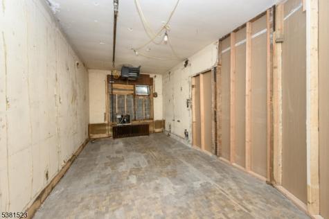 172 Lyon Street Paterson NJ 07524