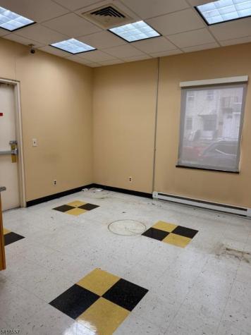 349 John Street East Newark NJ 07029