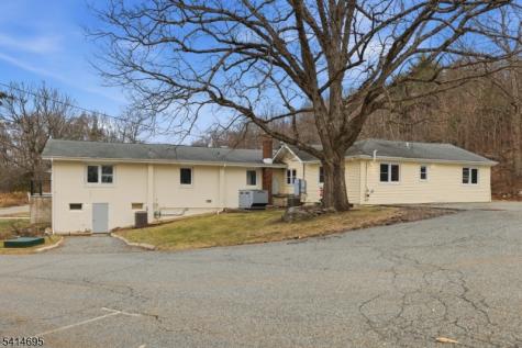 240 Longhouse Drive West Milford NJ 07421