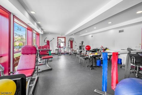 582 Franklin Avenue Nutley NJ 07110