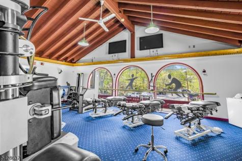 582 Franklin Avenue Nutley NJ 07110