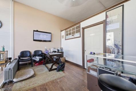 318 Front Street Belvidere NJ 07823